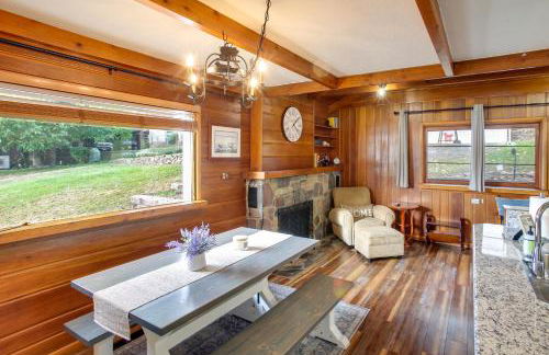 Harrison Getaway with Deck and Lake Views! - Foto 10