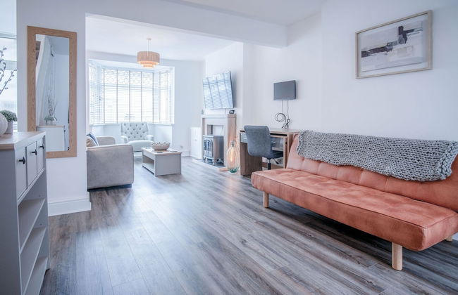 Castle Square - 2 Bedroom - Mumbles - Photo 25