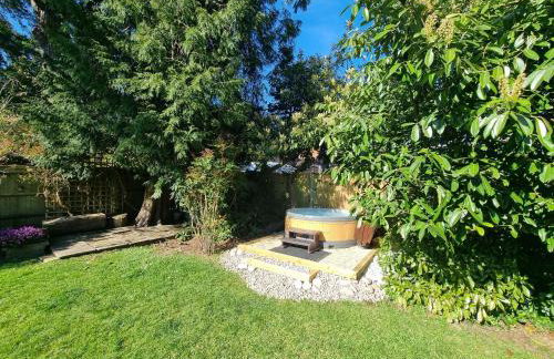 Wood Haven - Photo 3