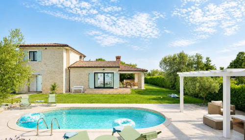 Private 9000qm Estate Villa with Pool and Yacuzzi and Sauna absolute Privacy near Fazana - Foto 2