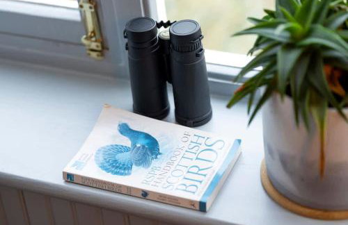 Cosy Lodge Getaway with Private Beach & Fireplace - Foto 36