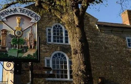 Garfield House, 3 bed house, sleeps 7, Nr Rushden Lakes, allocated parking, corporates welcome - Foto 23