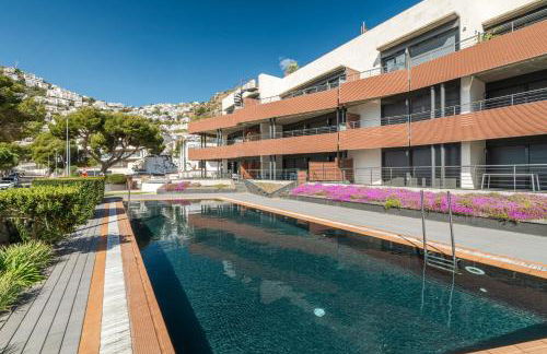 Apartamento con gran terraza delante del mar - Photo 19