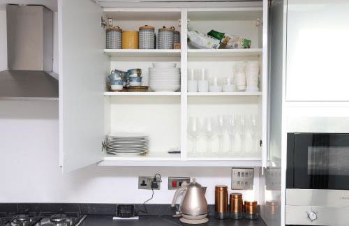 Well furnished 4 bedroom house in Rainham - Foto 19