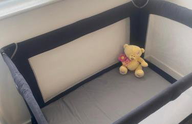 2BR House Secure Parking, Long Stays Private Garden and Netflix, Nottingham - Foto 35