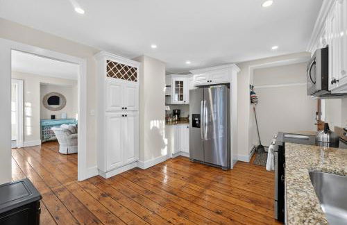 Historic Mystic Home, Walk to Seaport and Downtown - Foto 4