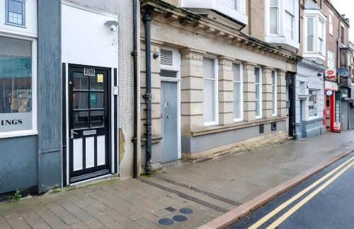 Stylish 3BR Derby Apartment - Sleeps 6, Central Location - Foto 48