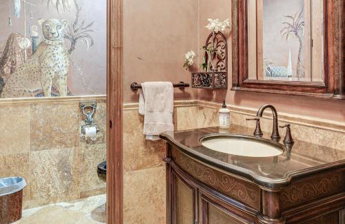 Pool, Peacocks and Views! Lavish Retreat in Gilroy - Foto 17