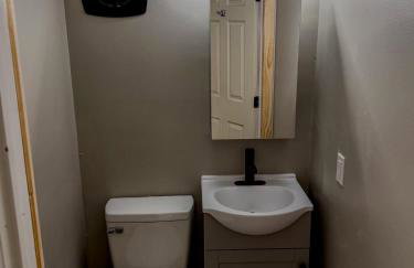 Dockside Retreat- Renovations & upgrades coming! - Foto 5