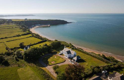 Cliff Top - Panoramic Sea Views with Spa & Hot Tub - Photo 2