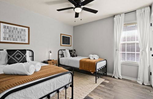 Luxurious MTZ Homes Modern Style - Foto 24