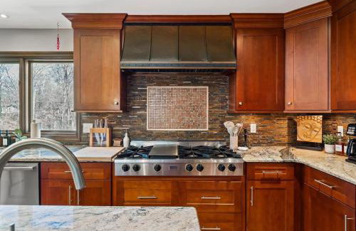 Unique Estate 5 Bedrooms Fire Pit Sleeps 10 - Foto 22