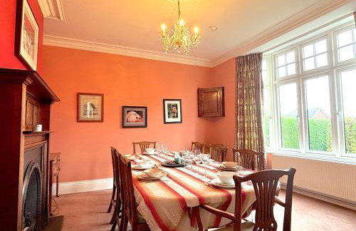 Spacious 4-Bed Home - Oswestry - Families & Groups - Foto 3