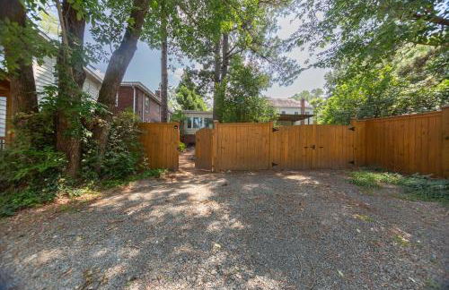 Sunny efficiency in historic home - Foto 61