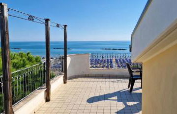 Mansarda Fronte Mare con servizio spiaggia incluso a Roseto degli Abruzzi - Foto 6