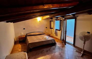 Dimora storica Gallurese vicino al Lago - Foto 12