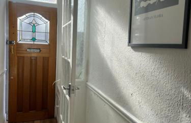 2025 Award Winner Liverpool Ivy House - 4 Bedrooms - Foto 2