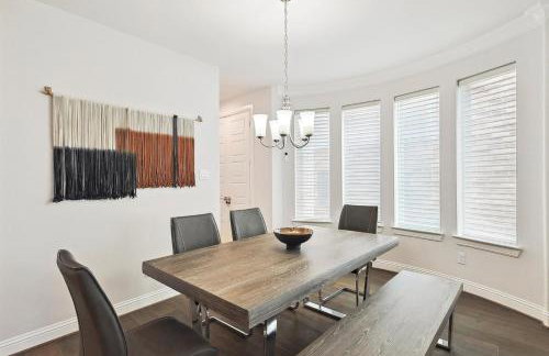 Brand New 5BD 4BA Luxury Vacation Home w Hot Tub - Foto 12