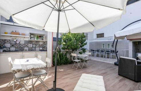 Nice Home In Punta Braccetto - Foto 7