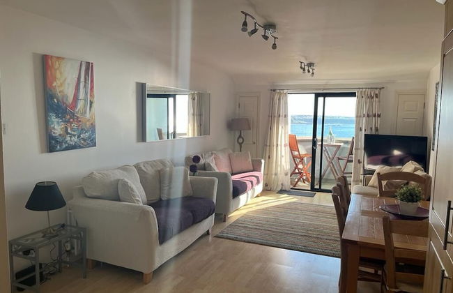 Portrush Penthouse Stunning Harbour & Atlantic Views - Photo 11