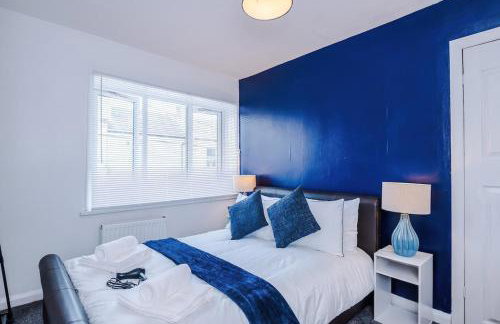 Charming 2 Bed House, Sleeps 6, Free parking, Contractors welcome - Foto 19