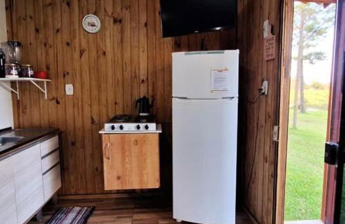 Cabana Cristal ll Campestre Em Sítio ll Wi-Fi 305Mpbs l Nômade Digital ll Táxi Fácil II Fogão Peq ll Quiosque Churrasqueira ll 6km da Estrada do Mar ll 8,1Km Prefeitura II 7,2Km UFRGS Litoral II 7km IF Osorio l 12km-Morro Borrusia e Praias Tramandai - Foto 9