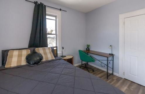 Three BR near MetLife - Pet Friendly with Parking - Foto 15