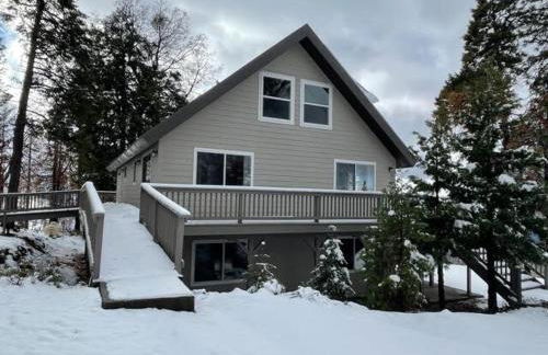 Shaver Lake, 4 BDR HOT TUB Misty Mountain Retreat - Photo 13