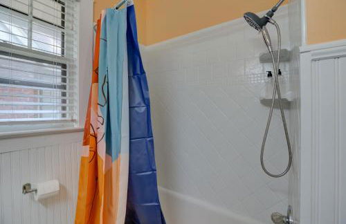 Spacious 3BR Cooper-Young Bungalow - Sleeps 8 - Walkable to Dining - Easy Access to Downtown - Parking - Foto 26