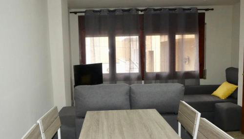 APT4 Apartament cèntric, ideal per visistar Vic APTGARBI - Foto 3