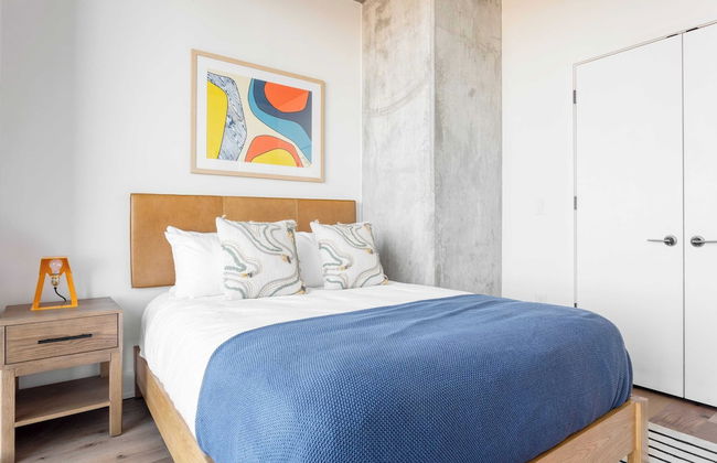 Sleeps 34! 11 Condos in New Austin High Rise w/ Rooftop Pool, Gym, Yoga Studio - Foto 47