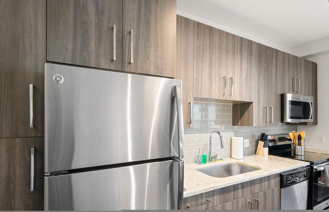 Arlington Sophisticated Studio Apartment - Photo 4