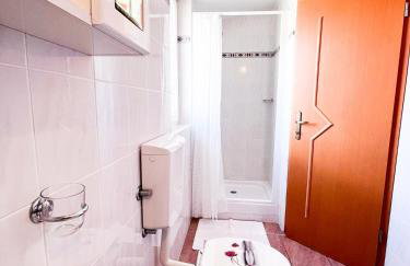 MarVil Cozy Rooms with Private Terrace and Free Parking - Foto 24