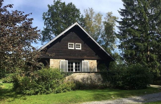 Large Hunting Lodge With Enormous Beautiful Garden - Photo 38