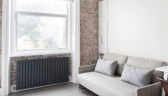 Decompress at a Serene Studio in Classic Townhouse - Foto 2