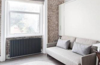 Decompress at a Serene Studio in Classic Townhouse - Foto 2