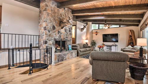 Indian Lake Retreat with Wet Bar and Covered Deck - Foto 4