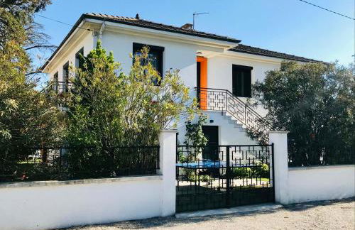 La Maison Pop Appartement meublé indépendant avec jardin - Foto 25