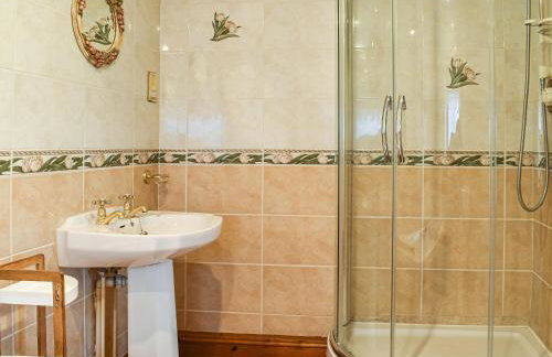 Priory Barn - Photo 17