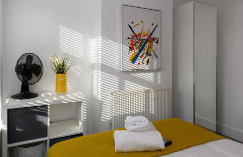 Asher Suite - Cozy 2BR Home with Parking & WIFI - Foto 31