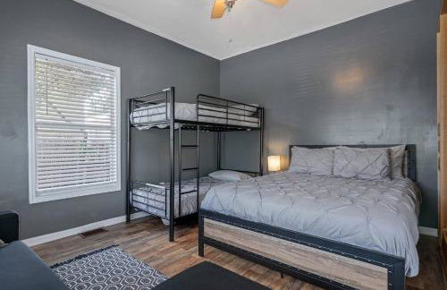 Wonderful 3 Bed 2 Bath House in Heart of YBOR City - Photo 21