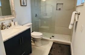 Remodeled Palm Haven Escape, Movie Room, Backyard - Foto 29