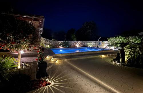 Holiday - Therapy - Foto 27