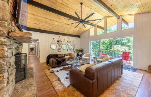 Biltmore Forest Retreat Sauna Hot tub Game Rm - Foto 4