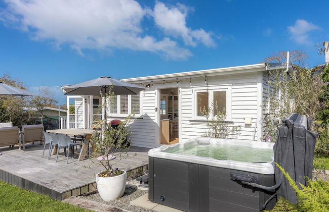 Tahatai Cottage with Spa Pool - Oneroa - Foto 21