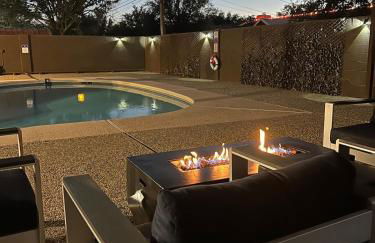Midland Luxe, Pool, Fire Pit, Workspace, Pool Table - Foto 28