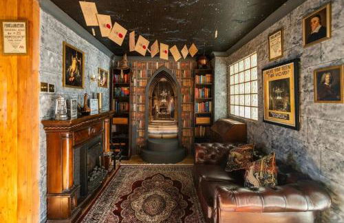 Hogwarts Hideaway Themed Property - Foto 8