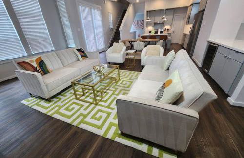 Galleria Premium 3 Story Home Sleeps 8 - Foto 36