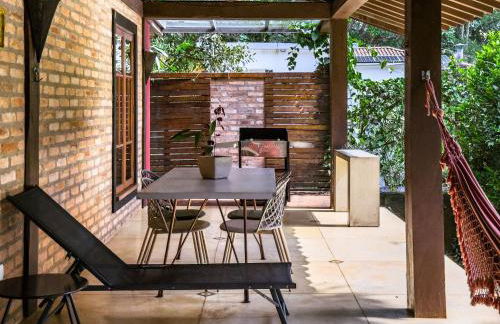 Casa com Piscina Privativa e Natureza – Granja Viana, São Paulo - Foto 24