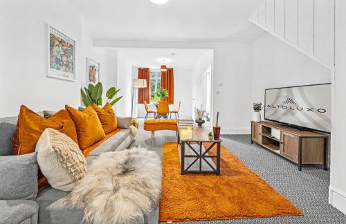 Clover House Stunning Cosy Cottage 3BR By AltoLuxo Short Lets & Serviced Accommodation With Free WiFi & Parking - Foto 25